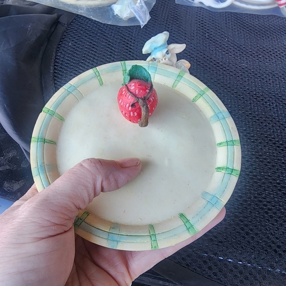 Miniature Tea Set Cow Vintage 4 pc decorative resin dollhouse children - Picture 2 of 2